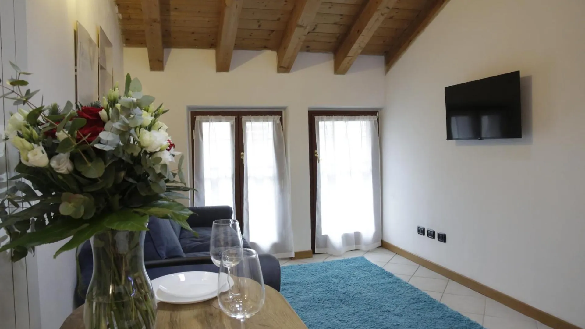 Apartament Midnight Blues For 3 People Near The Airport Azzano San Paolo Włochy
