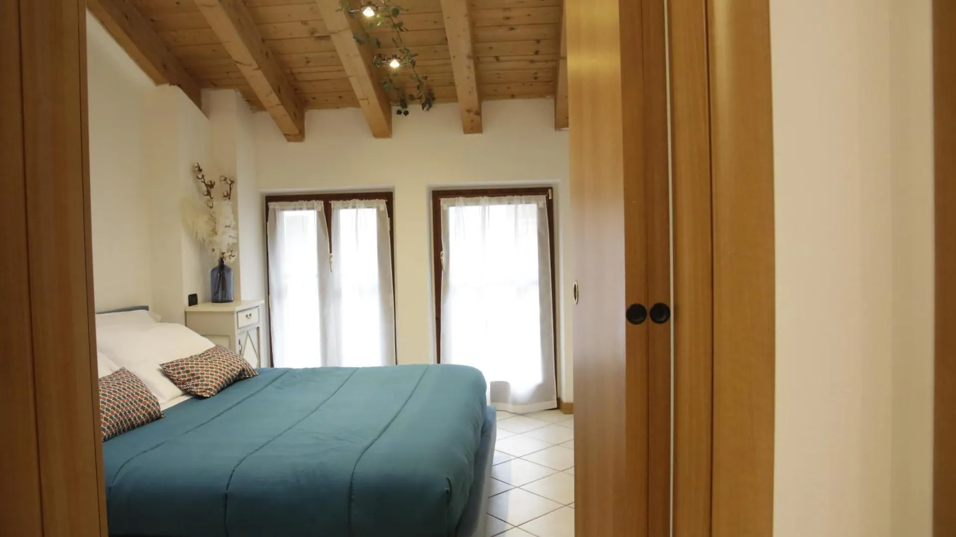 Apartament Midnight Blues For 3 People Near The Airport Azzano San Paolo